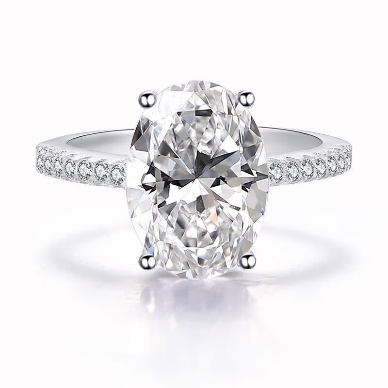 Oval Cut Diamond Ring